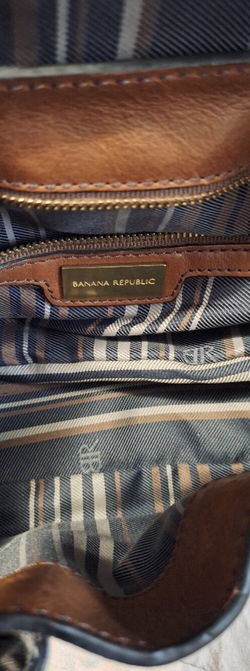 Banana Republic Brown Leather Shoulder Bag with Brass Buckle - Picture 6 of 12